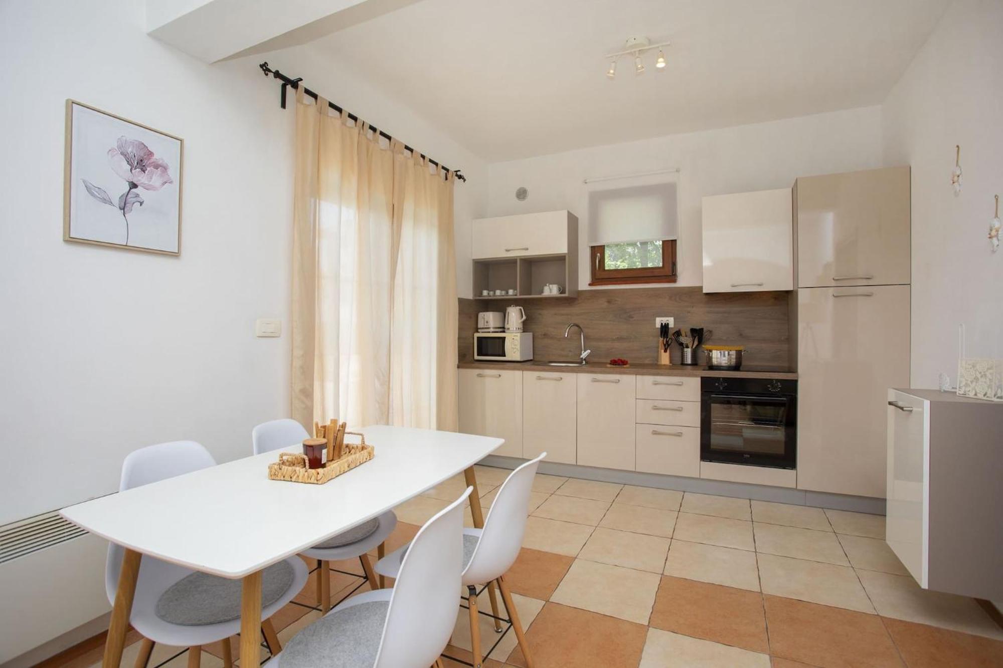 Holiday Home Deborah With Private Pool Labin  Exteriör bild
